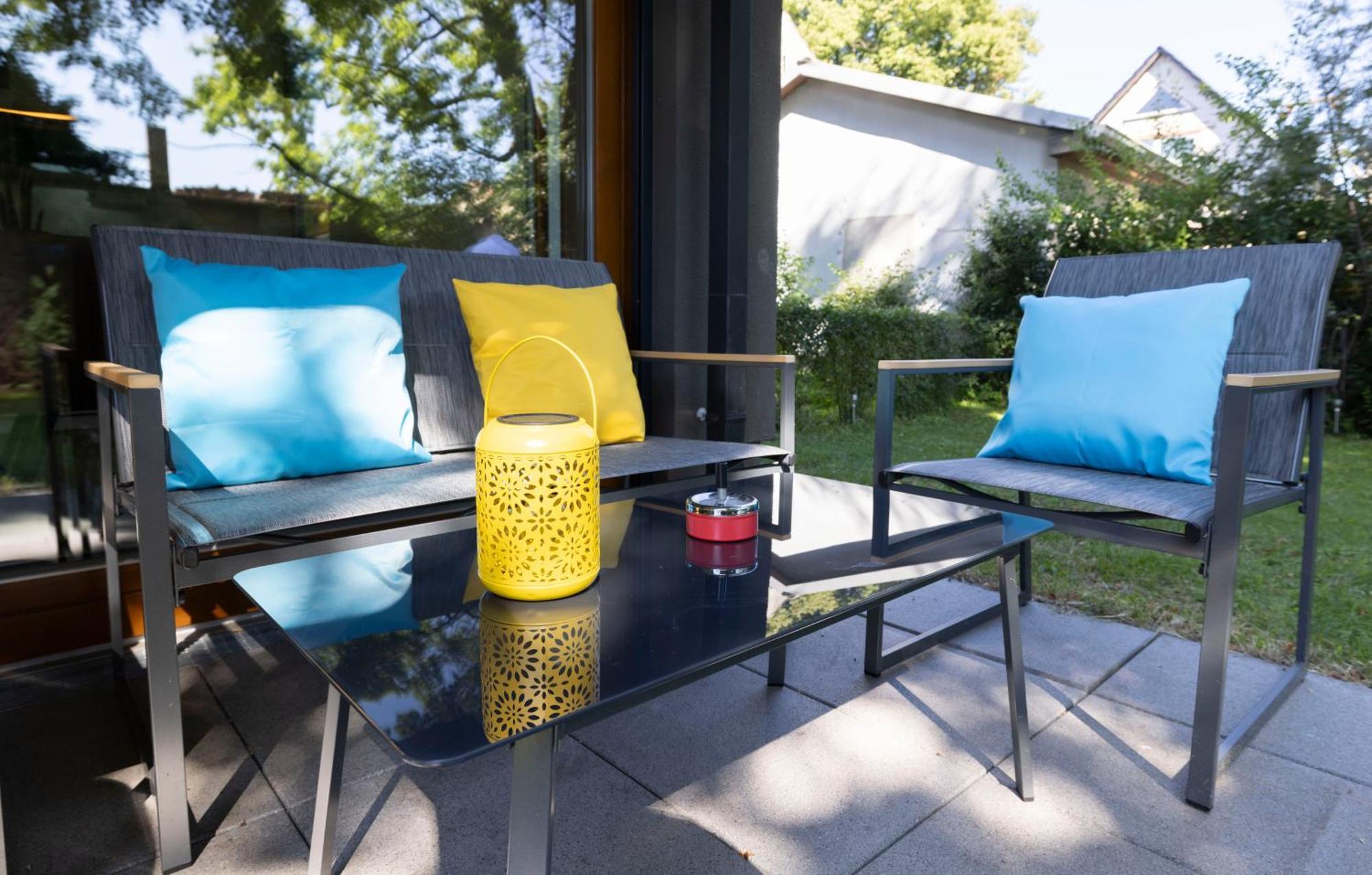 Partners - California Dreaming 93 Qm Mit Garten In Naehe Ber-airport Apartment